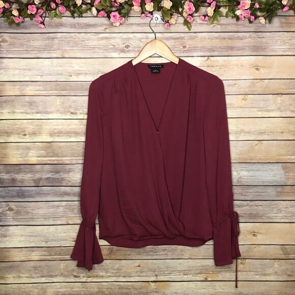 Trouve Surplice Tie Sleeve Top - Picture 2 of 10